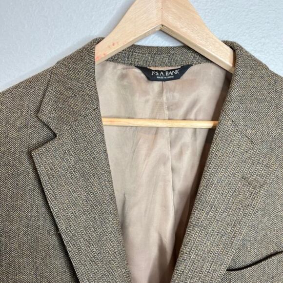 JoS. A. Bank Size 43R 100% Wool Men's Executive Sportscoat - Picture 2 of 14